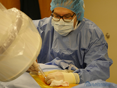 applying-local-anestetic High-Frequency Spinal Cord Stimulation